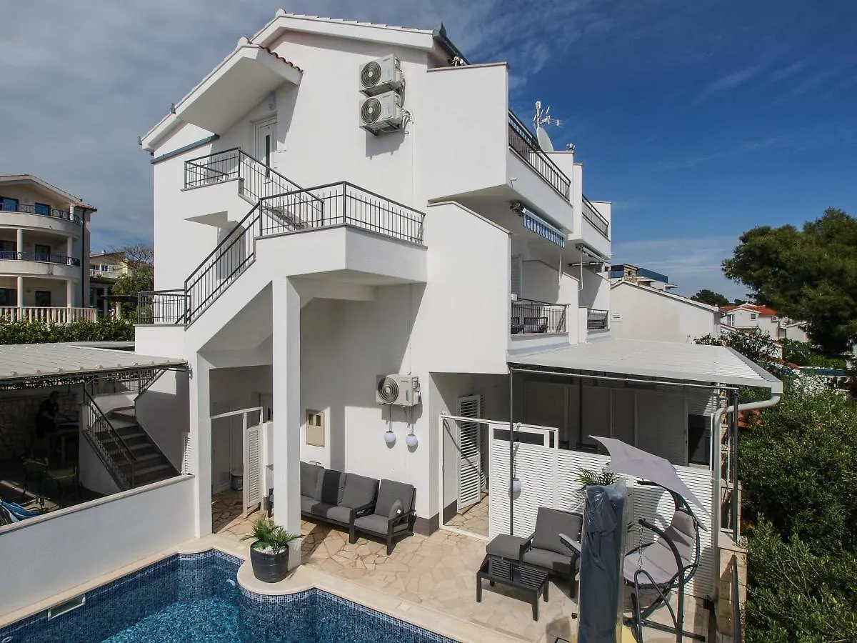 Villa Sirenis Trogir Apartament